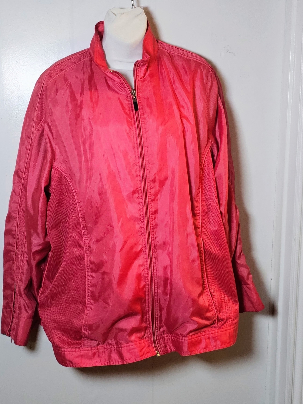Women’s Avenue Size 18/20 Coral Full Zip Jacket Athleisure Active Lightweight